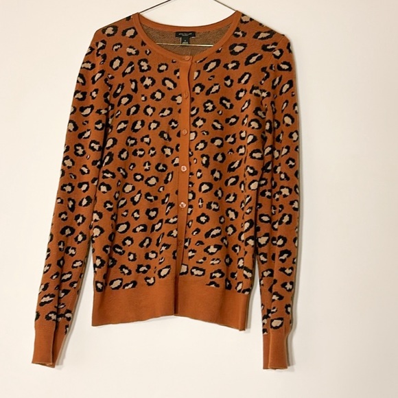 Ann Taylor leopard print button down long sleeve knit brown cardigan - Picture 2 of 4